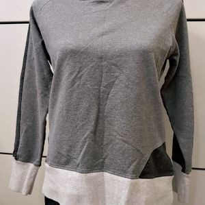 Women's Mondetta Gray Sweater Size Large